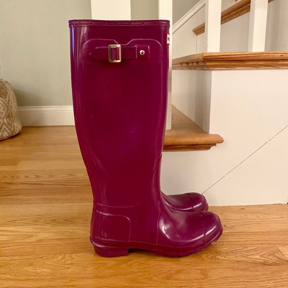 Hunter Boots Tall Glossy Magenta Sz 7 - Picture 1 of 6